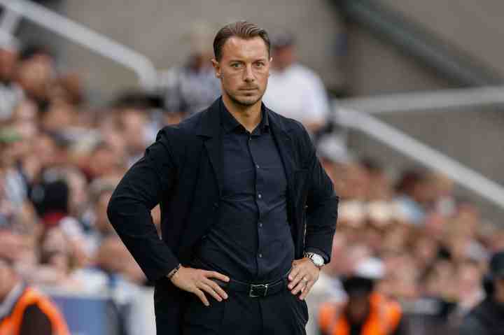 英媒:雅伊斯勒不满被比作阿莫林,他不会那么固执